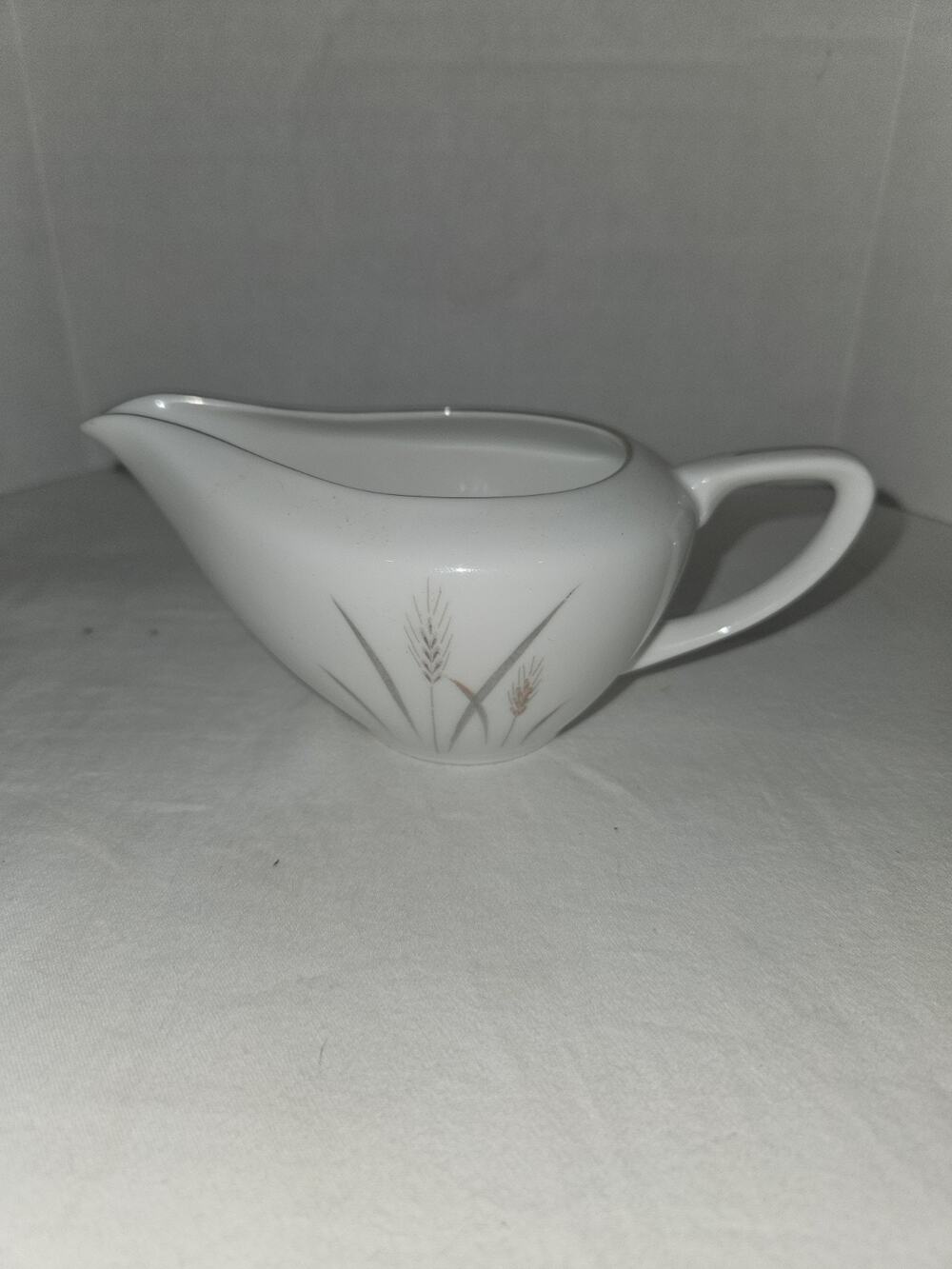 Platinum Wheat, Fine China Creamer